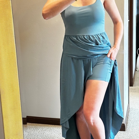 HALARA turquoise, Asymmetrical Sundress Scoop Neck Sleeveless with shorts - Picture 2 of 2